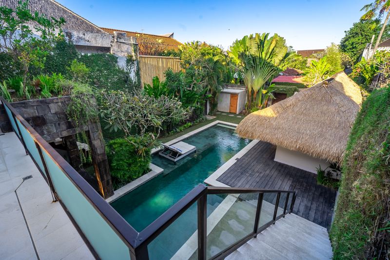 View down over the 15 metre swimming pool and garden bale